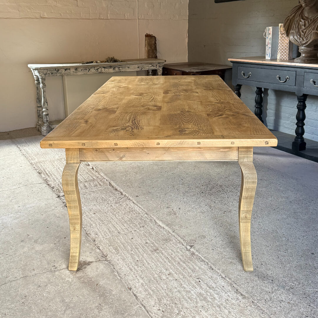 Cabriole Handmade Table