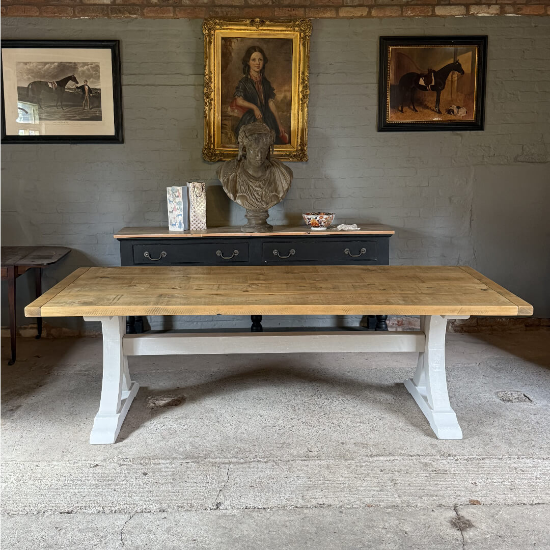 Eiffel Handmade Table