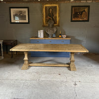 Pedestal Handmade Table
