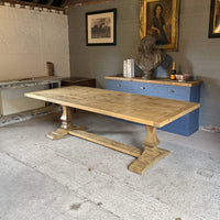 Pedestal Handmade Table