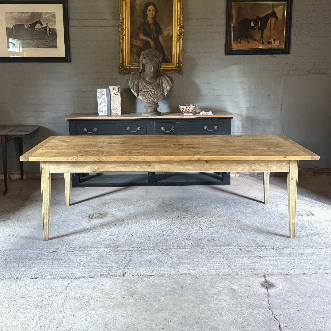 Taper Handmade Table