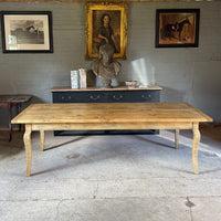 Cabriole Handmade Table
