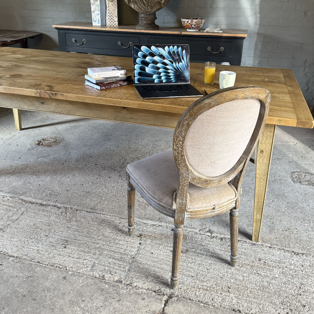 Taper Handmade Table