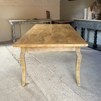 Cabriole Handmade Table