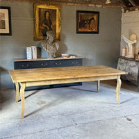 Cabriole Handmade Table