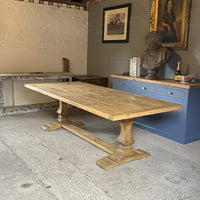 Pedestal Handmade Table