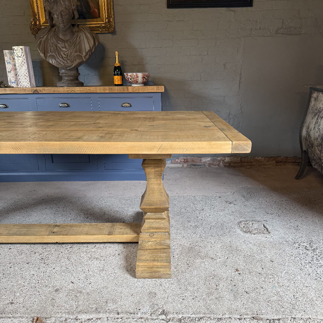 Pedestal Handmade Table
